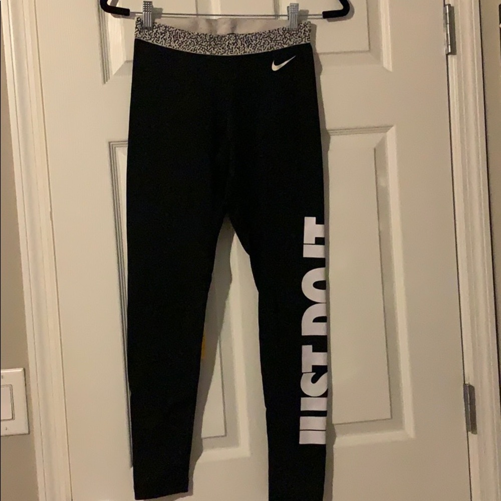 Nike leggings